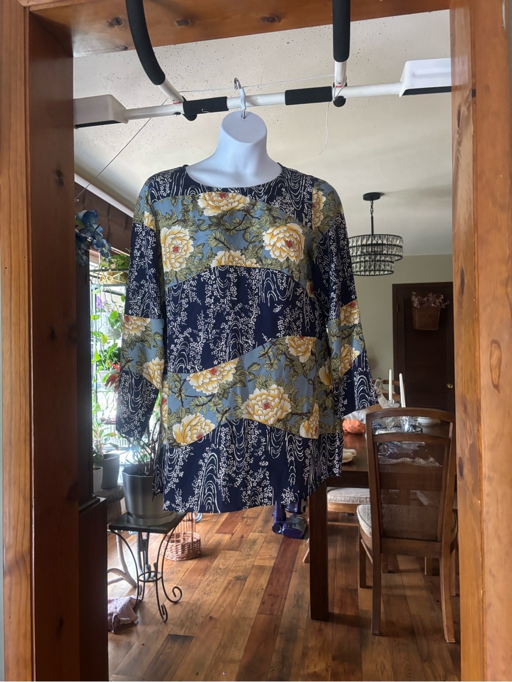 Vintage Diane Von Furstenberg Navy Floral Long-Sleeve Silk Top w/ Yellow Blooms